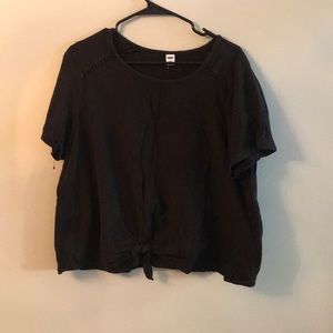 Front tie knot tee